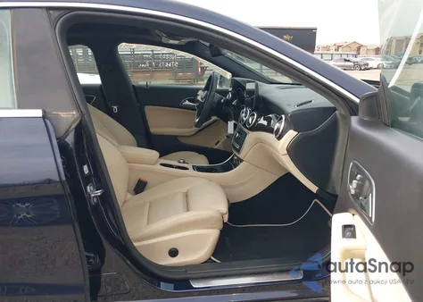 2018 Mercedes-Benz Cla 250 из США, поврежденный, VIN WDDSJ4EB4JN637135